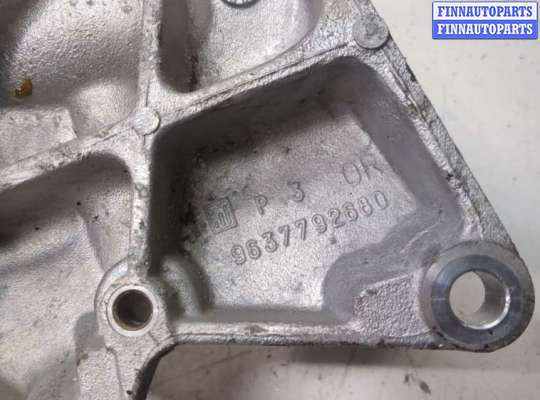 купить Кронштейн полуоси на Citroen Xsara-Picasso 1999-2012