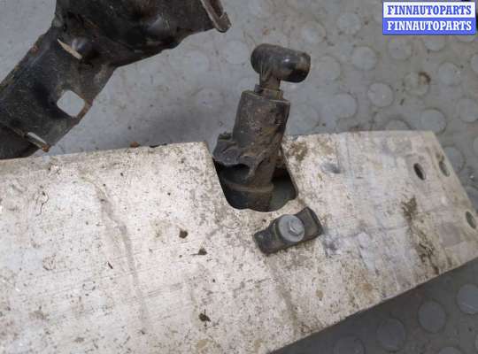 купить Усилитель бампера на Mercedes CLK W209 2002-2010