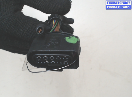 купить Фишка (разъем) на Volkswagen Golf 5 2003-2009