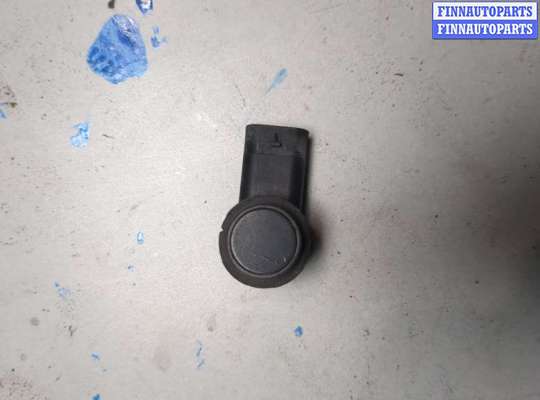 Датчик парктроника на Volkswagen Passat B7 (36)