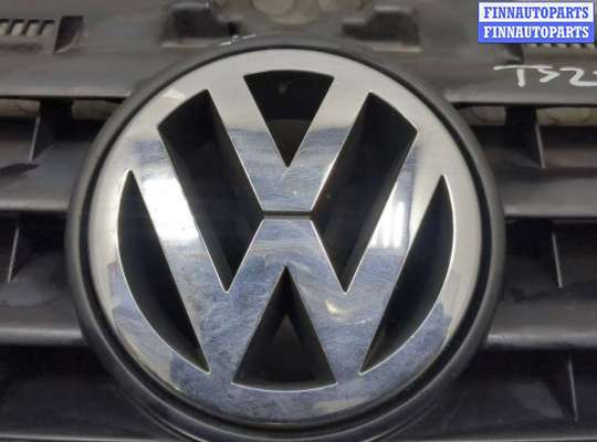 купить Решетка радиатора на Volkswagen Touran 2003-2006