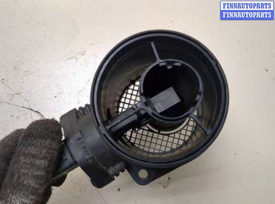 купить Измеритель потока воздуха (расходомер) на Volkswagen Passat 5 2000-2005