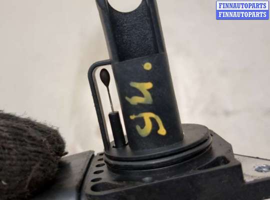 купить Измеритель потока воздуха (расходомер) на Toyota Yaris 2005-2011