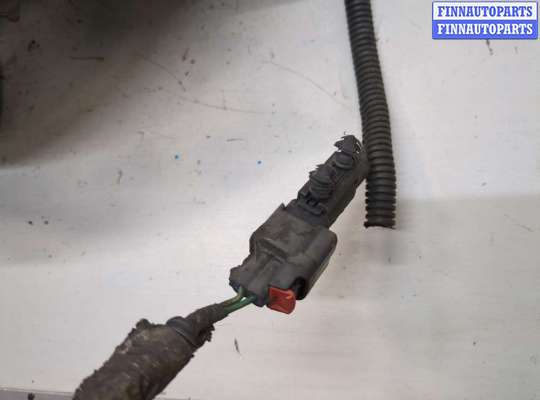 купить Ступица (кулак, цапфа) на Chrysler Town-Country 2007-2010