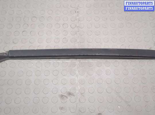 Молдинг стекла (лобовое) MB1575729 на Mercedes GLK X204 2008-2015
