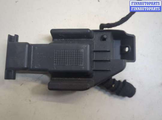 купить Кронштейн (лапа крепления) на Chevrolet Volt 2010-2015