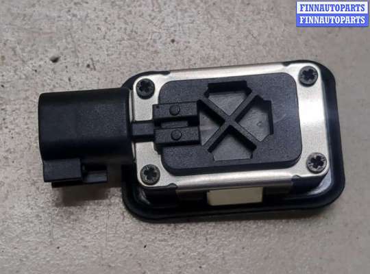 купить Кнопка открывания багажника с крышки на Jaguar XE 2015-2025