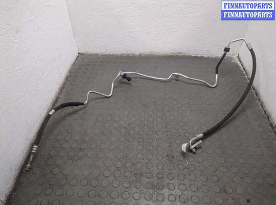 Трубка кондиционера на Mercedes-Benz CLS (C219) 