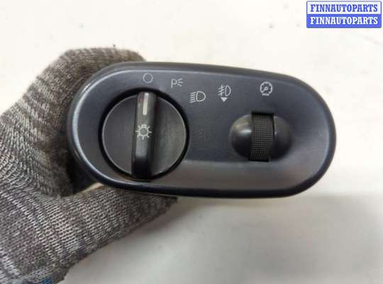 Переключатель света на Ford Explorer III (U152)