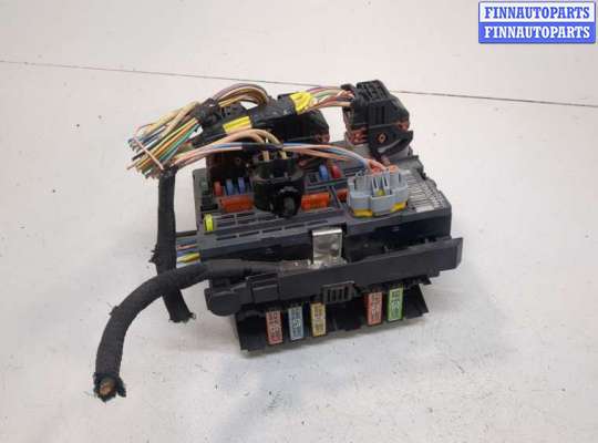 Блок управления BSM (Блок предохранителей) PG1208924 на Peugeot 308 2007-2013