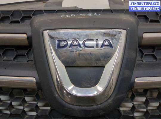 купить Решетка радиатора на Dacia Sandero 2013-2020