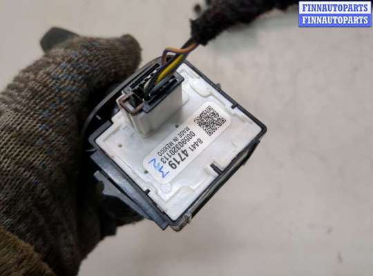 купить Переключатель дворников (стеклоочистителя) на Chevrolet Equinox 2017-2024