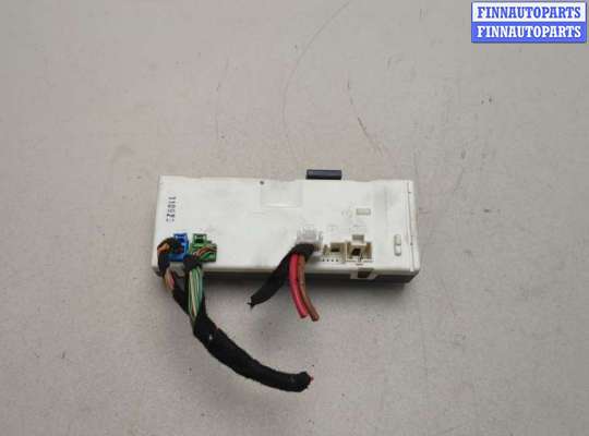 Блок управления доводчика багажной двери MB1558743 на Mercedes ML W164 2005-2011