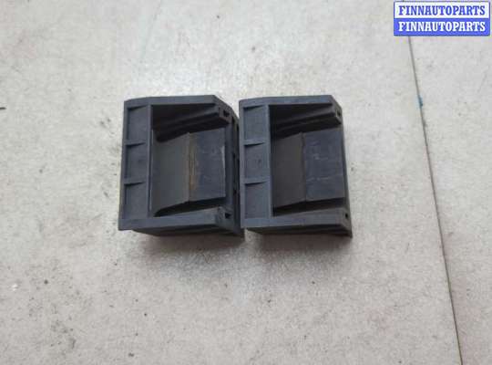 купить Кронштейн радиатора на BMW X5 E70 2006-2013