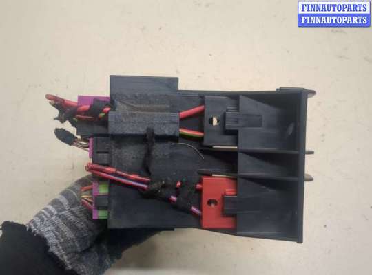 купить Блок предохранителей на Audi A8 (D3) 2002-2010