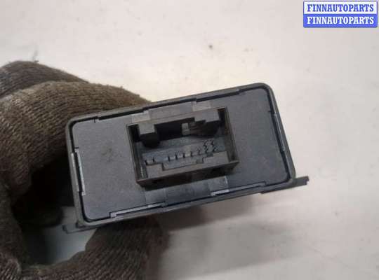 ЭБУ салона (Блок комфорта) на Mercedes-Benz ML (W164)