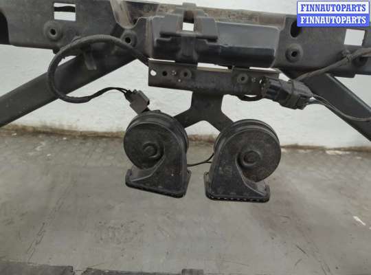 купить Рамка передняя (телевизор) на Land Rover Discovery 4 2009-2016