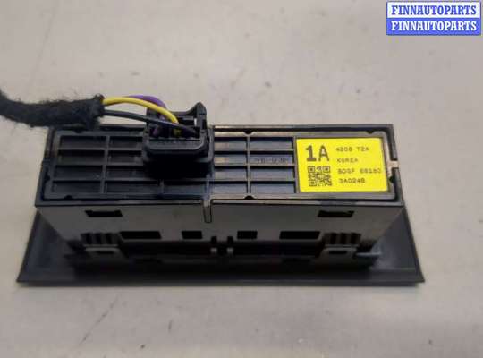 купить Кнопка открывания багажника салонная на Mazda 3 (BP) 2019-2025