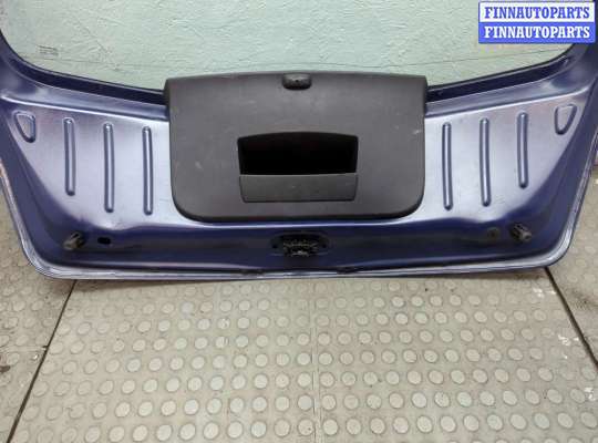 купить Кнопка открывания багажника с крышки на Dacia Sandero 2008-2012