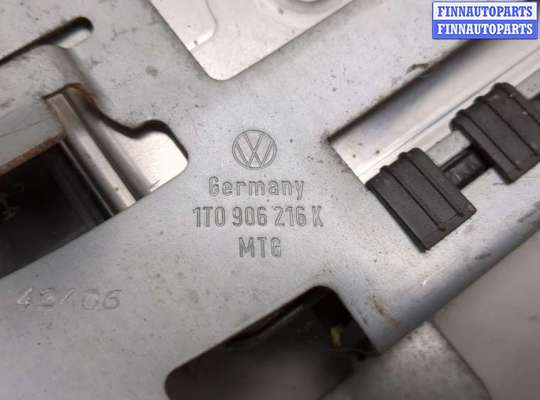 купить Блок управления двигателем на Volkswagen Touran 2006-2010
