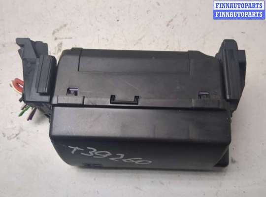 купить Блок предохранителей на Opel Astra K 2015-2021