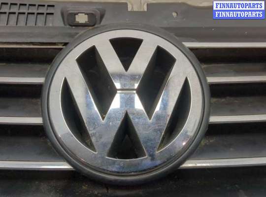купить Решетка радиатора на Volkswagen Passat 5 2000-2005