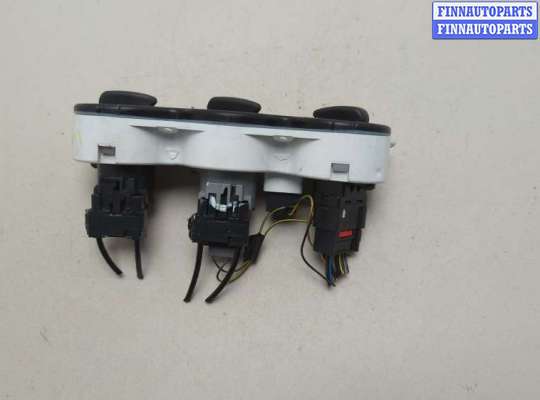 Блок управления печкой на Ford Transit / Tourneo Connect I