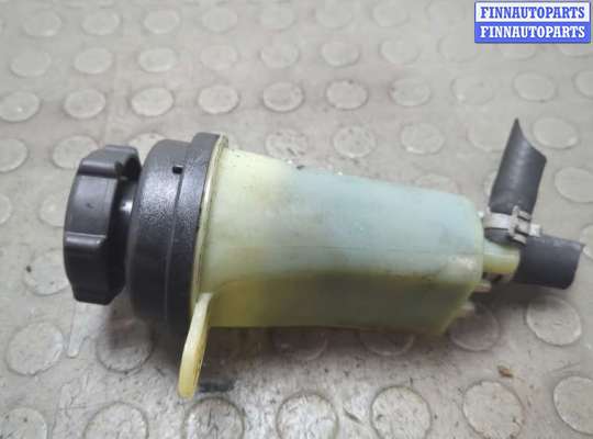 Бачок гидроусилителя на Ford Focus II