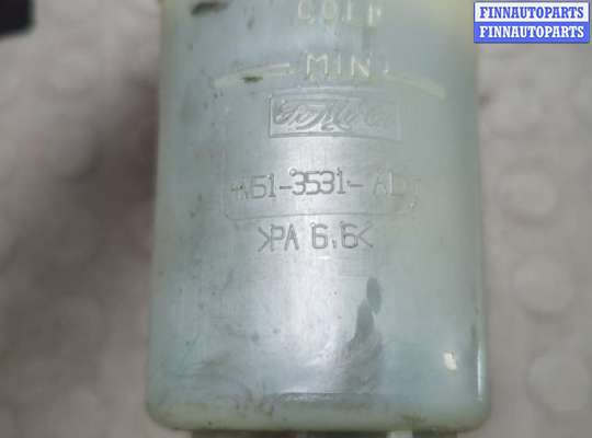 Бачок гидроусилителя на Ford Focus II