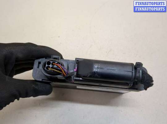 купить Блок управления центральным замком на Volkswagen Touareg 2002-2007
