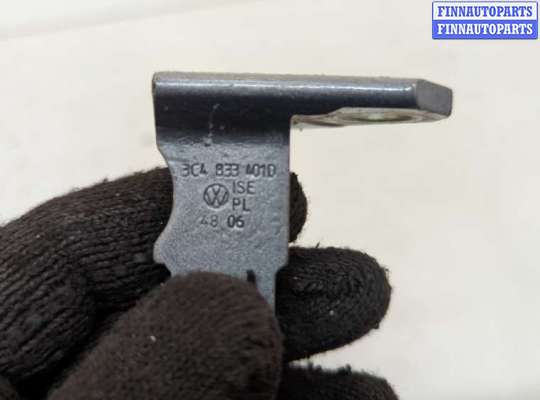 купить Петля двери на Volkswagen Passat 6 2005-2010