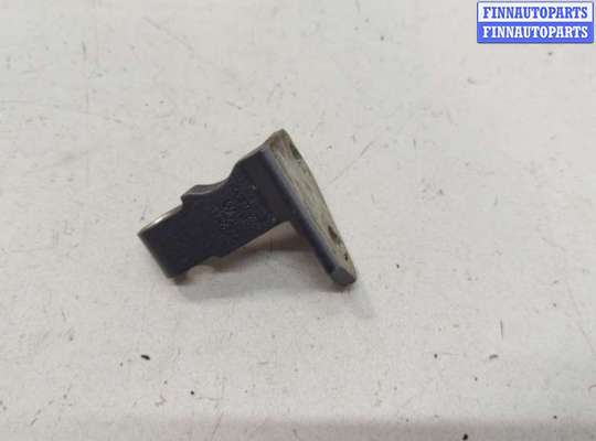 купить Петля двери на Volkswagen Passat 6 2005-2010