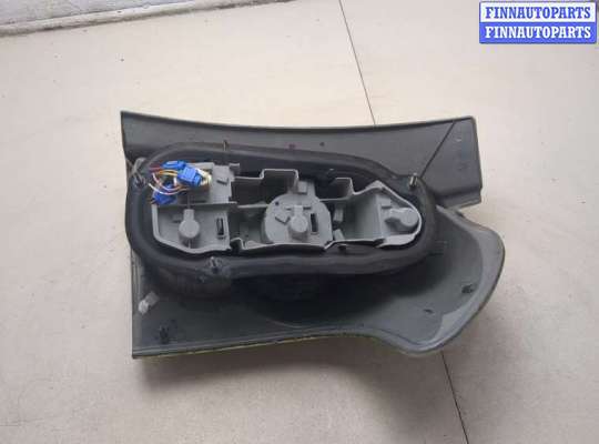 купить Фонарь (задний) на Toyota Corolla Verso 2004-2009