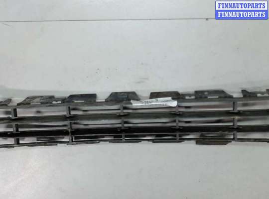 купить Заглушка (решётка) бампера на Renault Megane 2 2002-2009