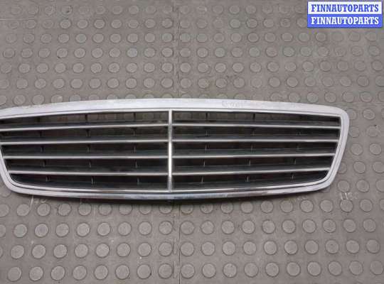 купить Решетка радиатора на Mercedes C W203 2000-2008