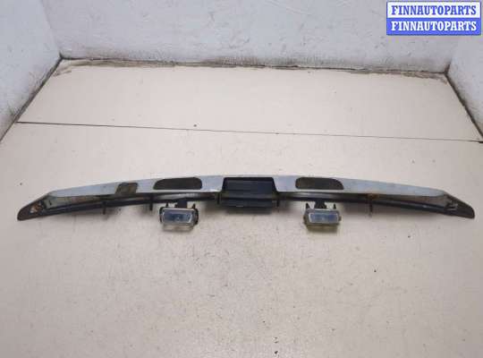 купить Кнопка открывания багажника с крышки на Toyota Yaris 2010-2017