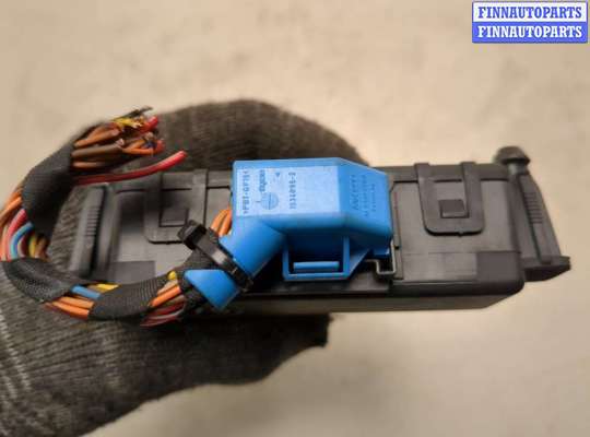 ЭБУ салона (Блок комфорта) на Volkswagen Passat B6 (3C)