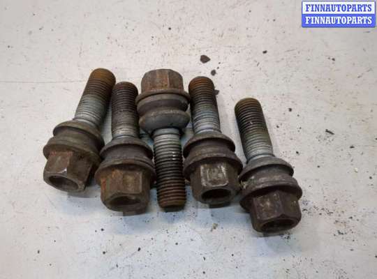 Болт колесный AU1621537 на Audi Q7 2005-2015