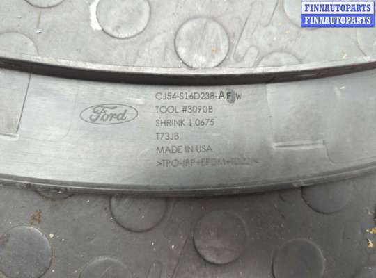 купить Молдинг крыла на Ford Escape 2015-2019