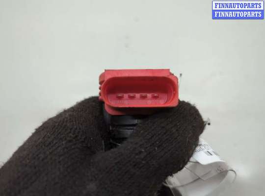 Катушка зажигания на Audi Q7 (4L)