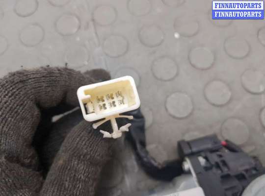 купить Замок багажника на Toyota Venza 2008-2017