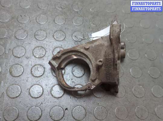 купить Кронштейн полуоси на Renault Megane 3 2009-2016