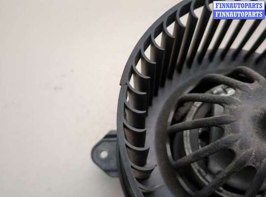 купить Двигатель отопителя (моторчик печки) на Renault Scenic 1996-2002