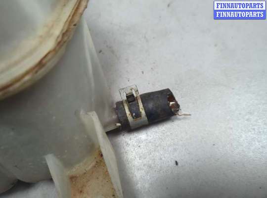 купить Бачок расширительный на Nissan Navara 2004-2015