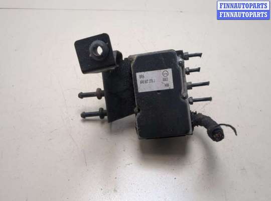 Блок АБС, насос (ABS, ESP, ASR) SK526305 на Skoda Fabia 2007-2014