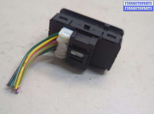 купить Кнопка регулировки сидений на Infiniti QX56 2004-2010