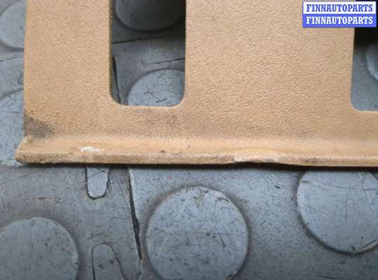 купить Пластик центральной консоли на Mercedes S W126 1979-1991