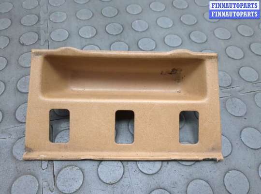 купить Пластик центральной консоли на Mercedes S W126 1979-1991