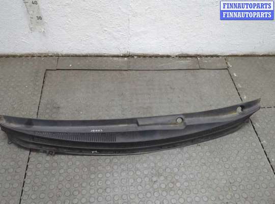 Жабо под дворники (дождевик) MT570164 на Mitsubishi Colt 2002-2012