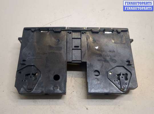 купить Бардачок (вещевой ящик) на Volkswagen Passat CC 2008-2012